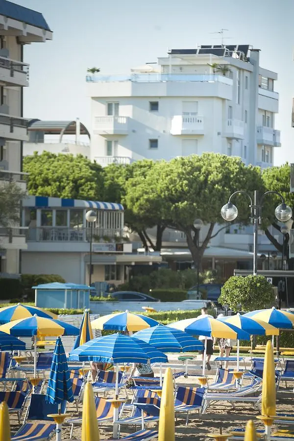 Hotel Tropical Lido di Jesolo 3*,  Italia