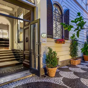 Royal Court 4* Roma